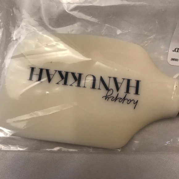 Happy Hanukkah Spatula THRESHOLD Silicone with Wooden Handle NEW - Picture 2 of 8